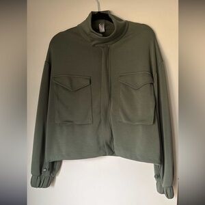 ✨SOLD✨ Yogalicious Sage Green Snap Jacket